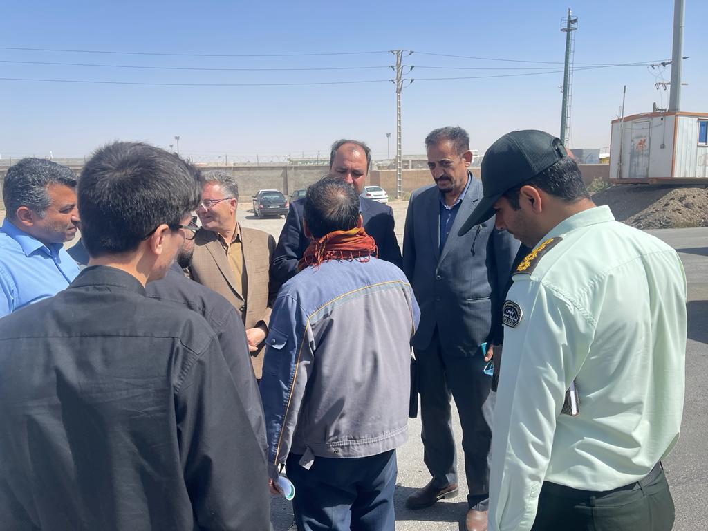 بازدید میدانی فرماندار شهرستان تایباد با همراهی مدیر عامل منطقه ویژه اقتصادی دوغارون از نقطه صفر مرزی